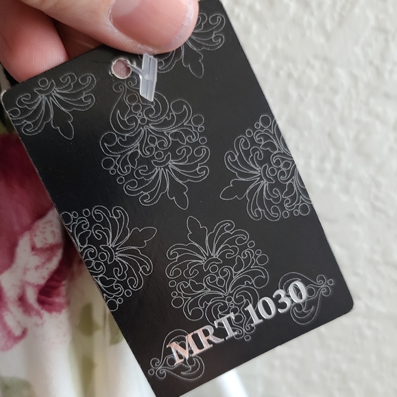 Juniors MRT 1030 size large mini dress w/black/white stripes w/ pink flowers - Picture 3 of 6